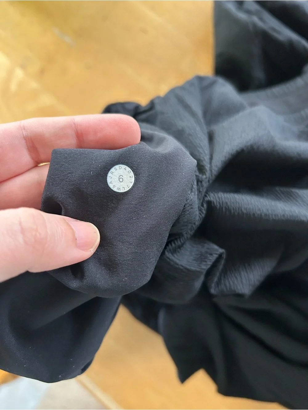 Lululemon In-Depth Jogger (28") - Picture 9 of 9